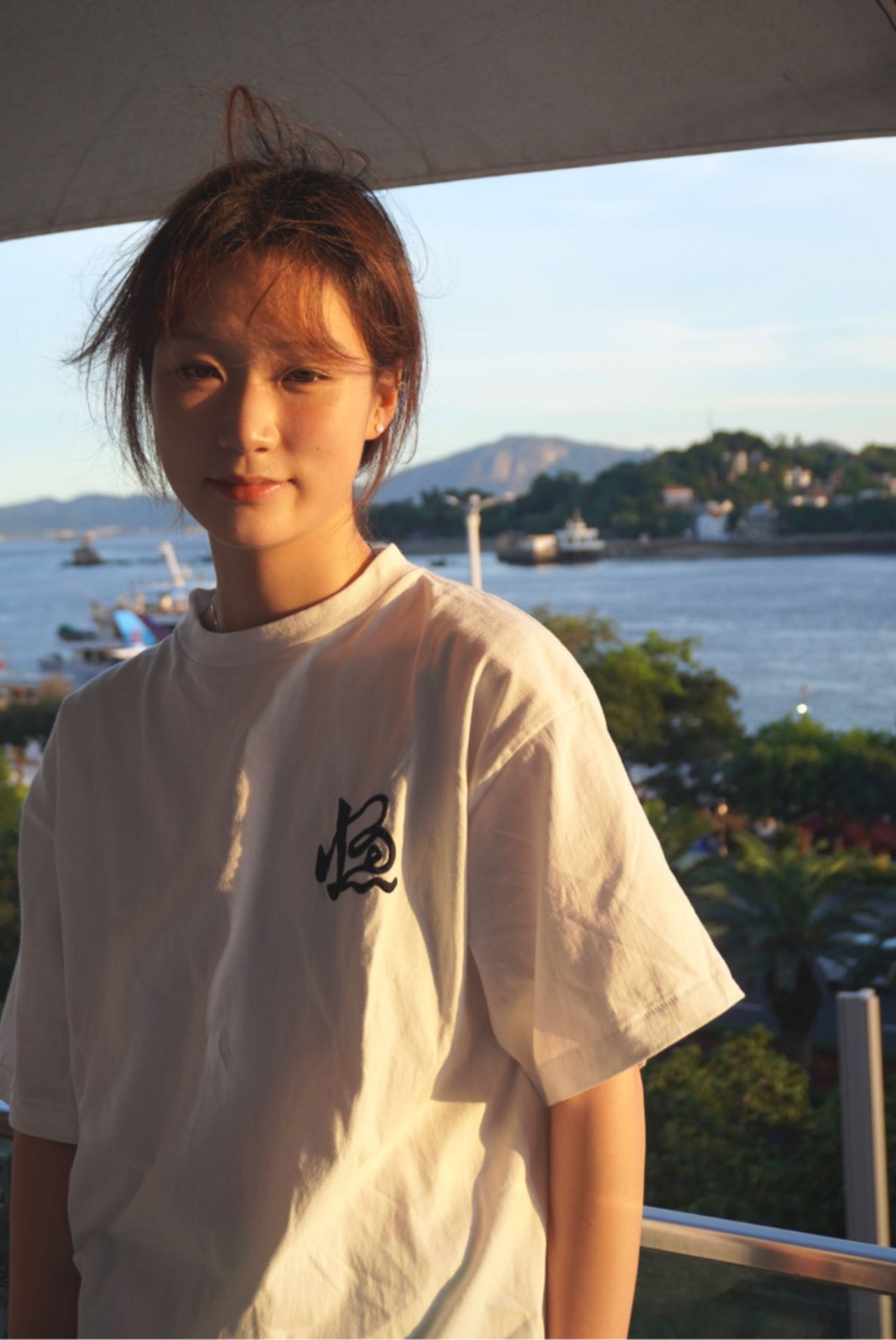 CURSIVE LOGO S/S Tee   BLACK