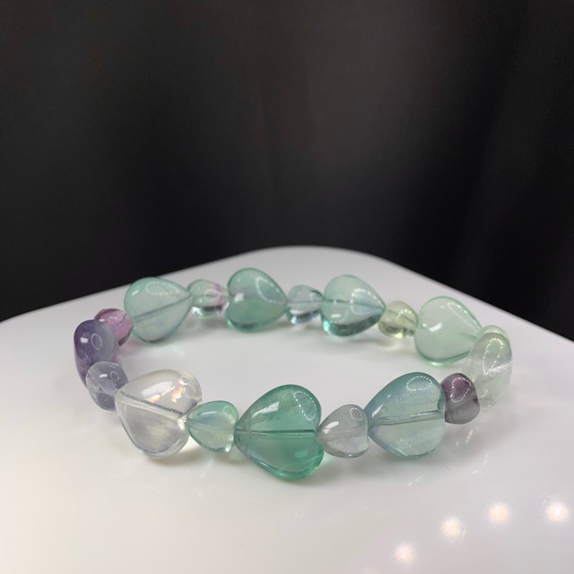 2.ハートフローライトデザインブレスレット