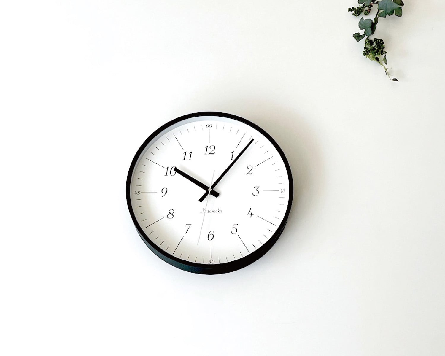 KATOMOKU plywood clock 18 ブラック km-110BK | 加藤木工株式会社