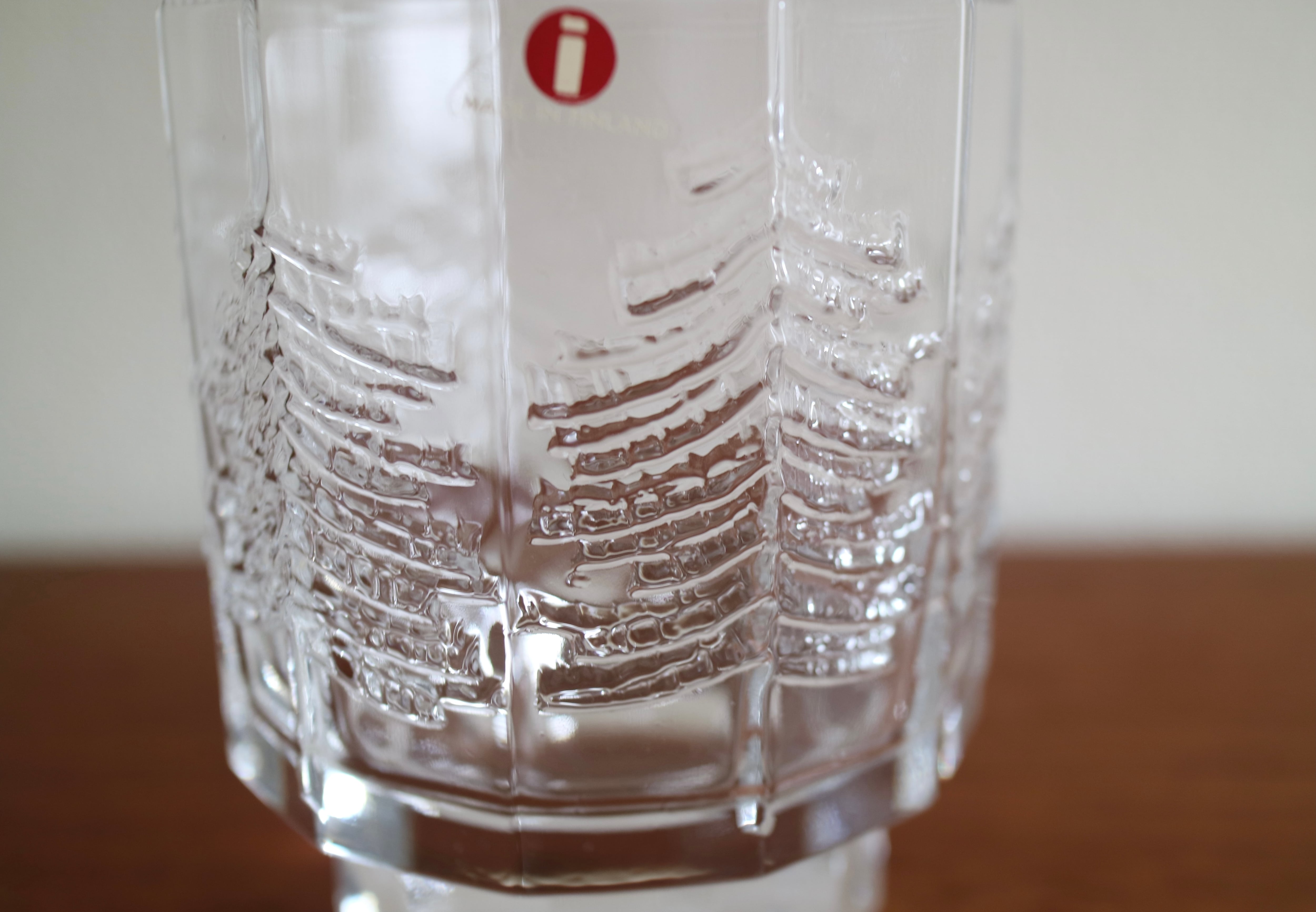 イッタラ ♡ ヨルマ・ヴェンノラ Kuusi キャンドルホルダー ラージサイズ fit=scale-down,w=1200