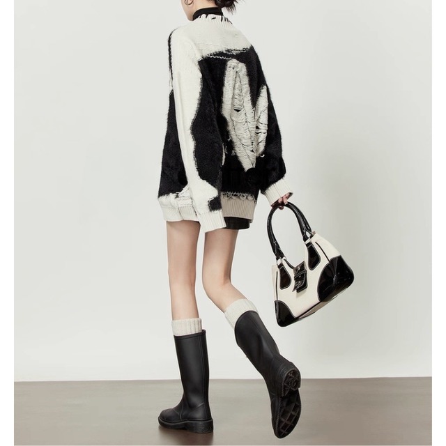 Broken stitch heart cardigan C1391