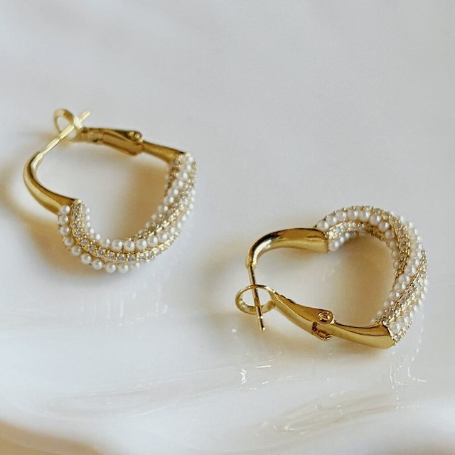 Pearl heart pierce　B606