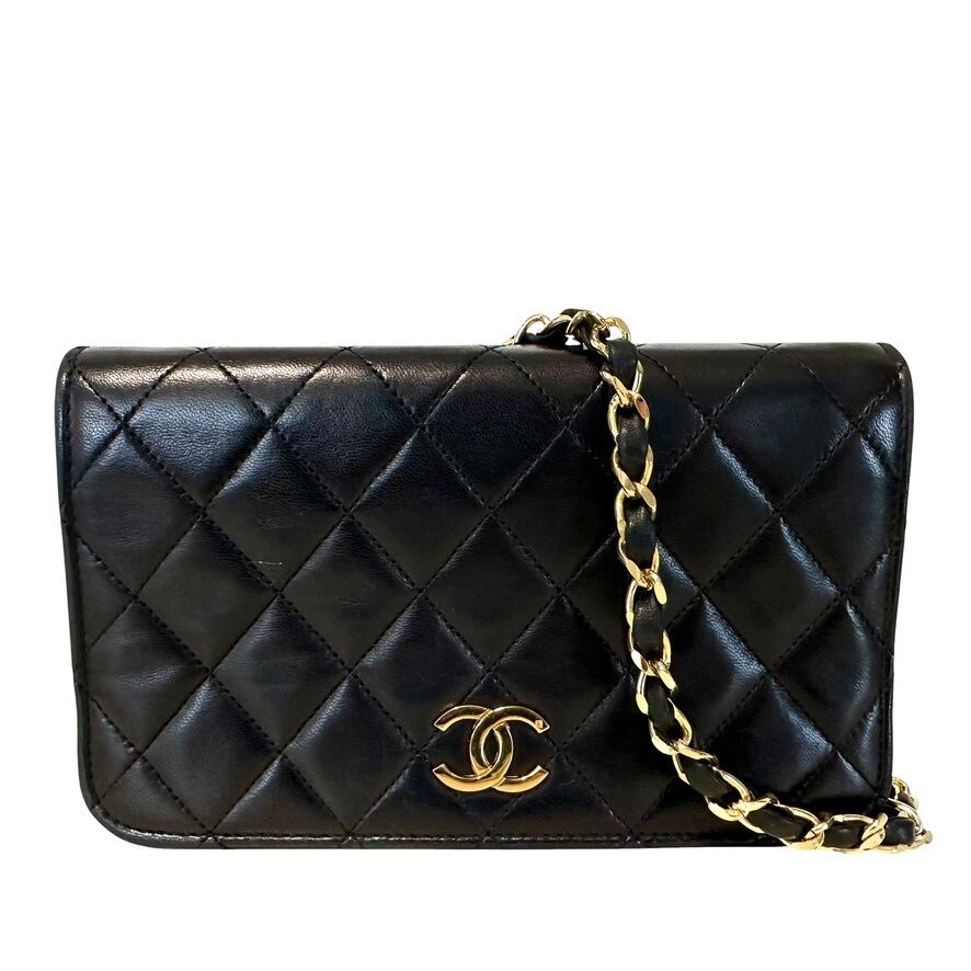 Extremely Rare ◇ CHANEL Matelassé Lambskin Chain Wallet Shoulder Bag, Single Flap, Push Lock, Unisex