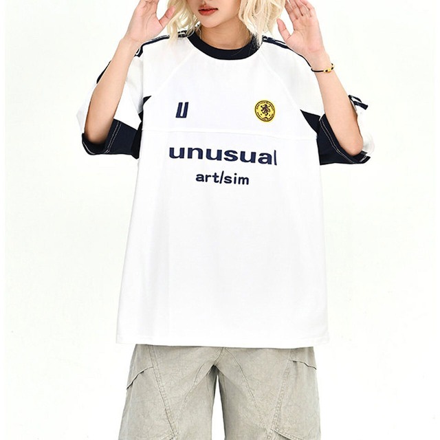 ラインスリーブエンブレムスポーティーTシャツ 2col   R02052