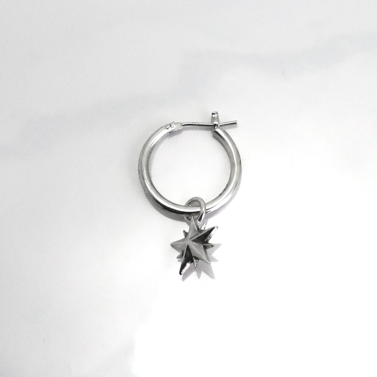 THIN HOOP -raised by wolves- [LARGE] with 10P STAR / レイズド・バイ・ウルヴス シンフープ L ウィズ 10ピークススター