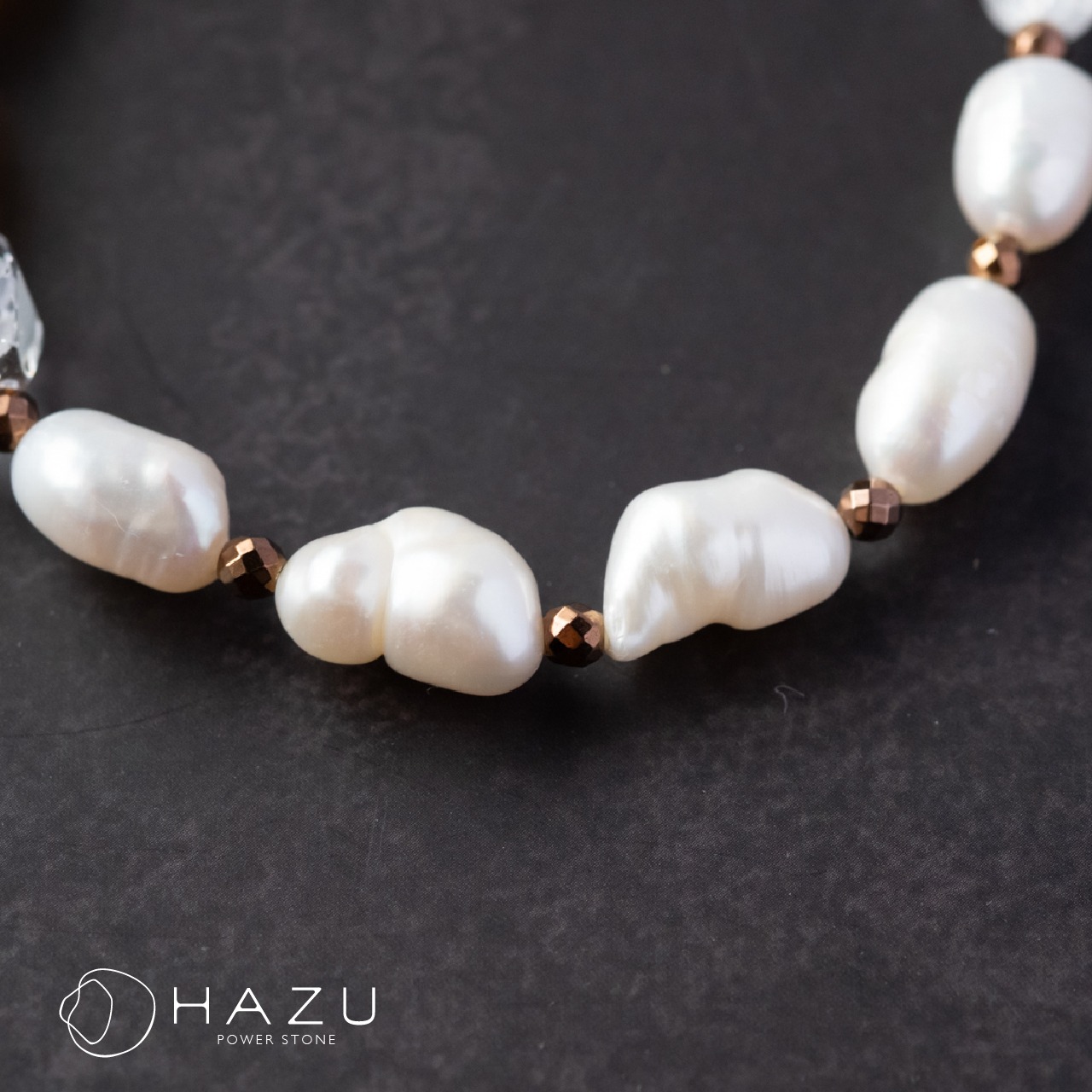 琥珀とパールの輝く美と健康ブレス［アンバー（琥珀）／淡水パール／水晶／クラック水晶］