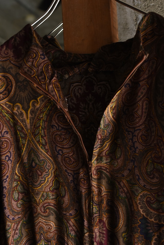 OK／80-90's "unknown" brown paisley rayon onepiece