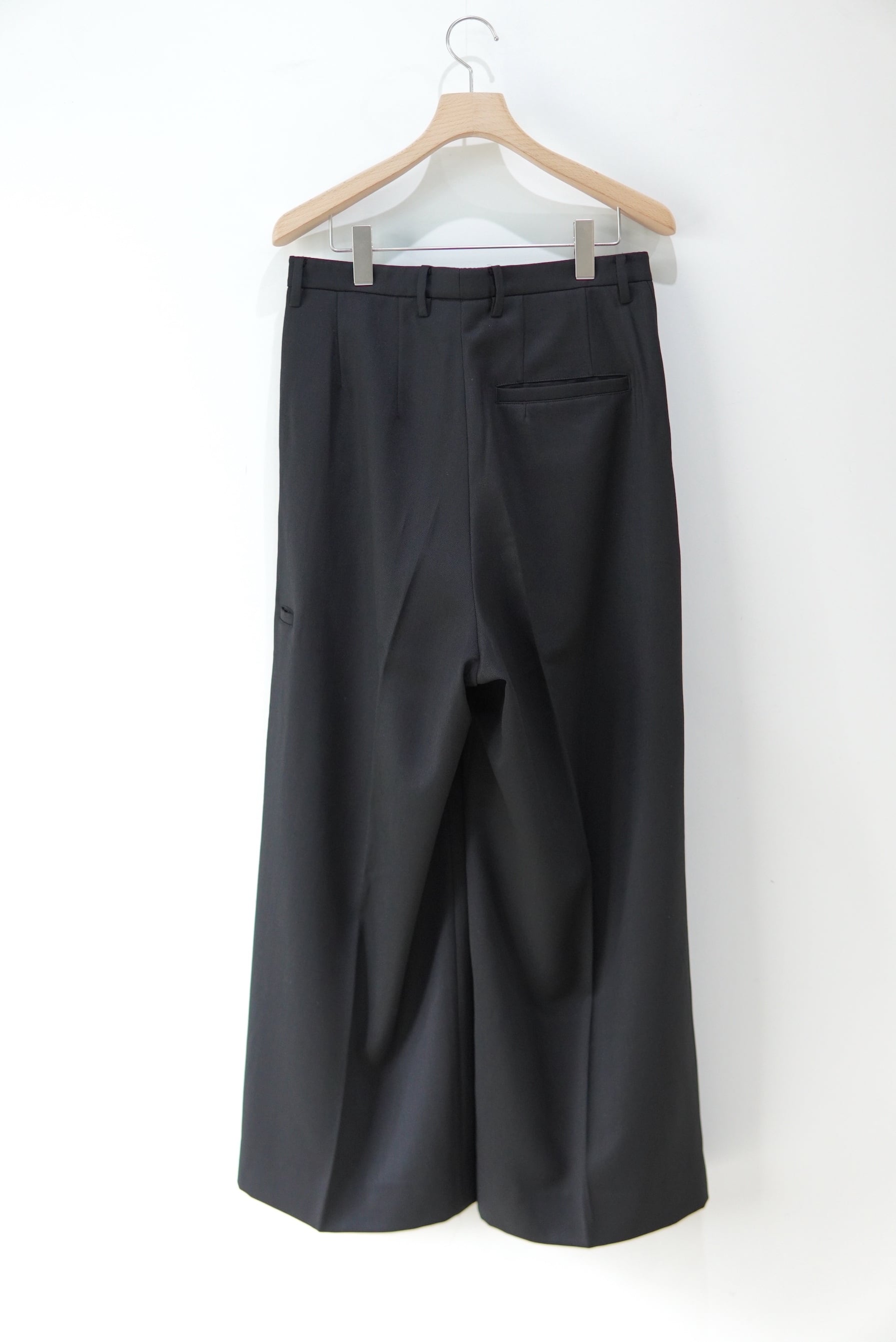 MASU / TUCKED WIDE TROUSERS | POETRY