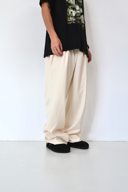 2tuck rayon blend slacks