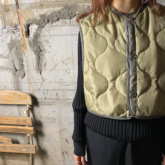 HYKE【ハイク】QUIL TED CROPPED VEST (17362 / KHAKI / SIZE:FREE).