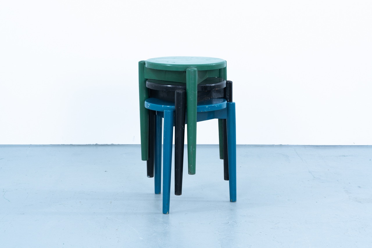 Ilmari Tapiovaara | 3-Leggd stool green paint