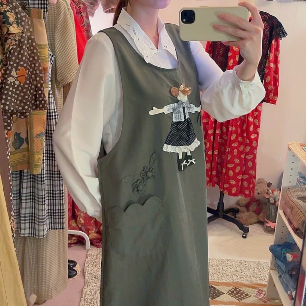 doll applique khaki jumper skirt