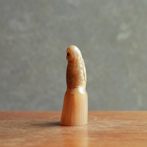 水牛の角で作られたフクロウ 9