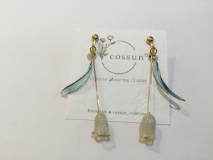 【ピアス変更可能】cossun チューリップイヤリング