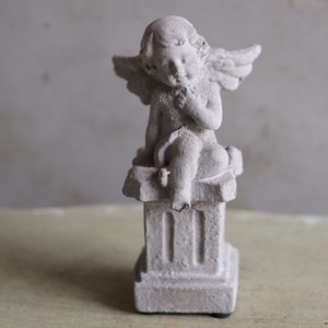 置物　エンジェル　お庭に置く　玄関に置く　オブジェ　シャビーシック　オシャレ
