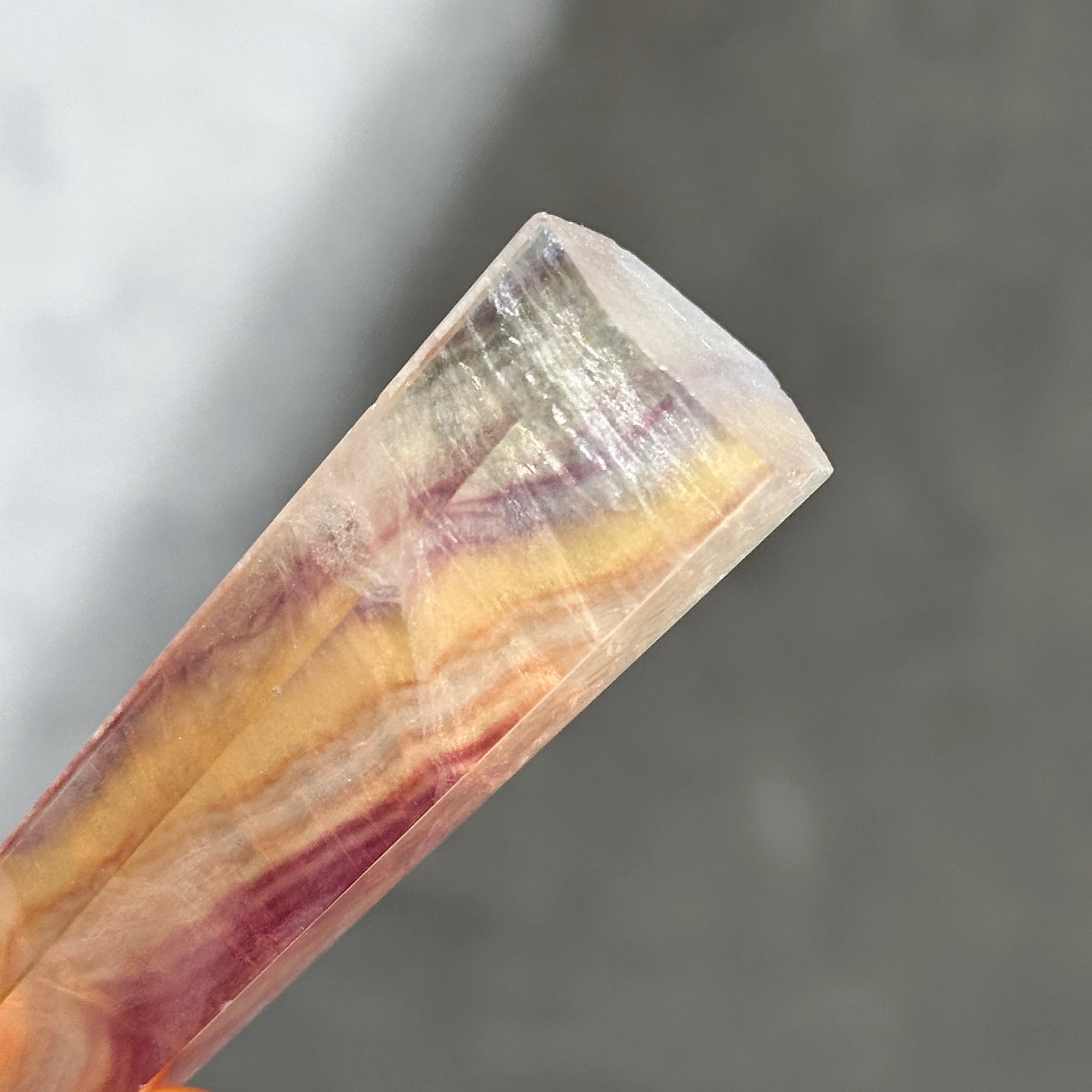 レインボーフローライト タワー型91◇ Rainbow Fluorite ◇天然石