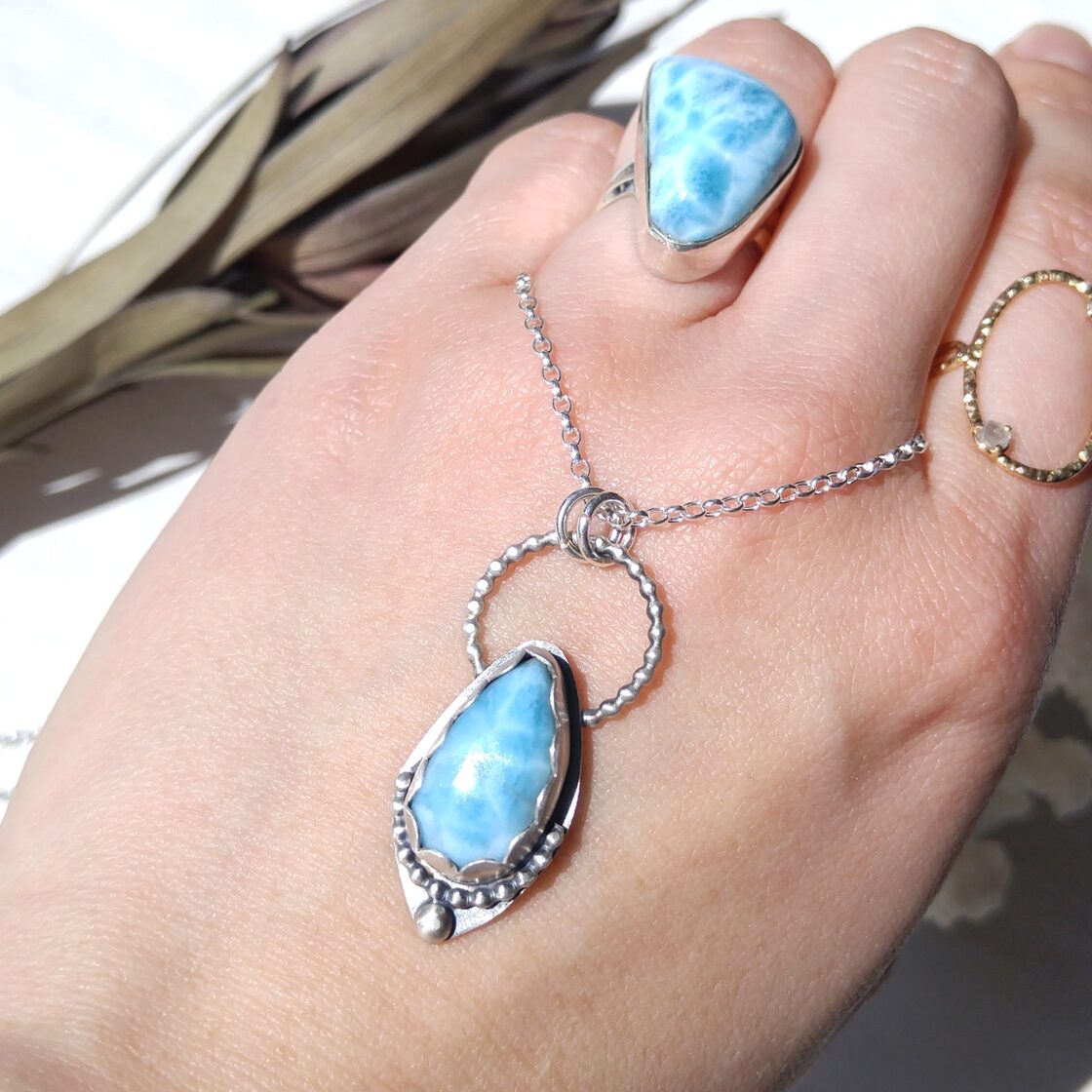 ♡最高に可愛い♡青い海のカケラの雫Necklace -青い波模様！ボヘミアン 