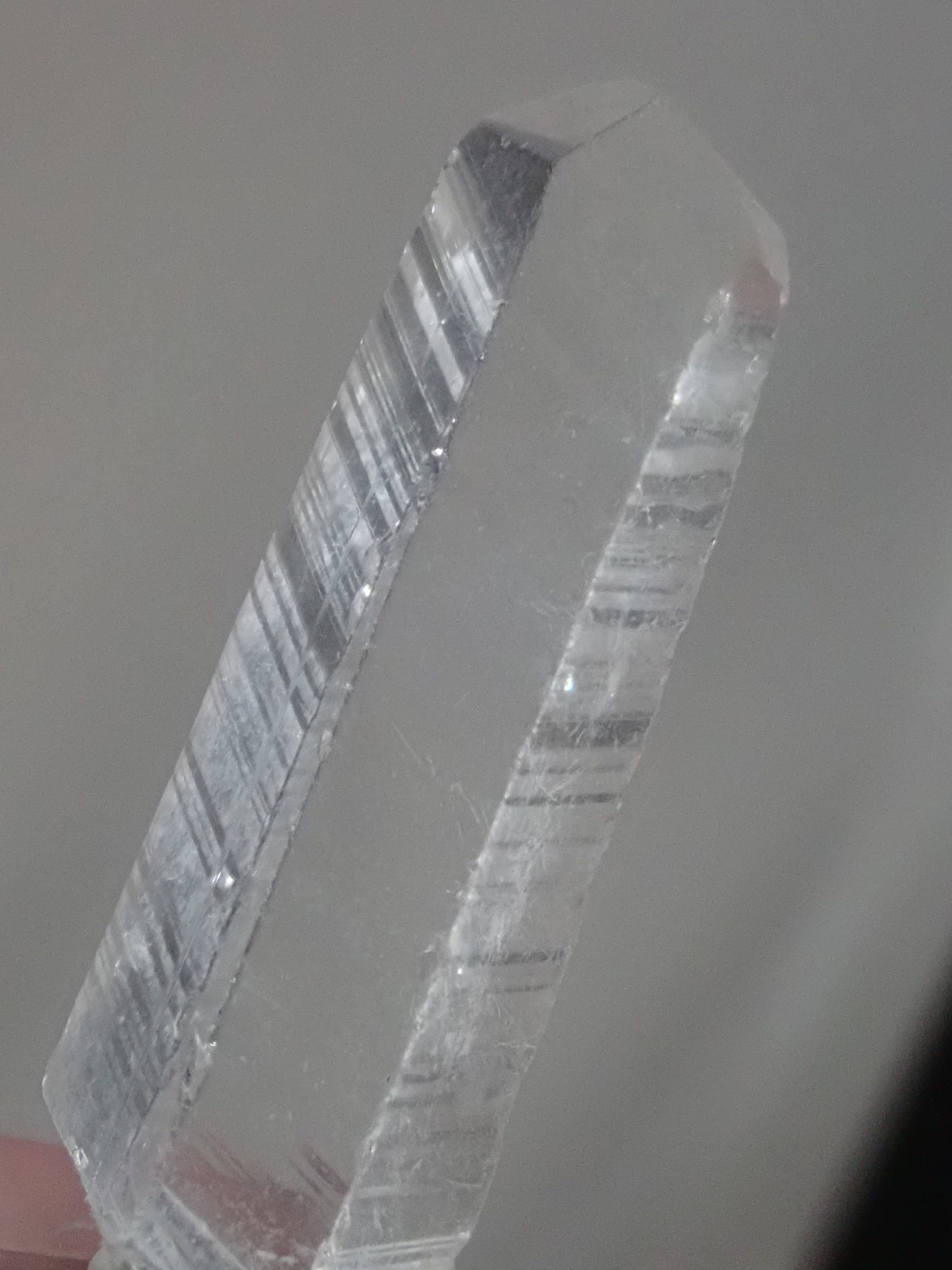 分厚く透明】希少 二フォントバイト 二フォント石 原石 標本 鉱物 | 石