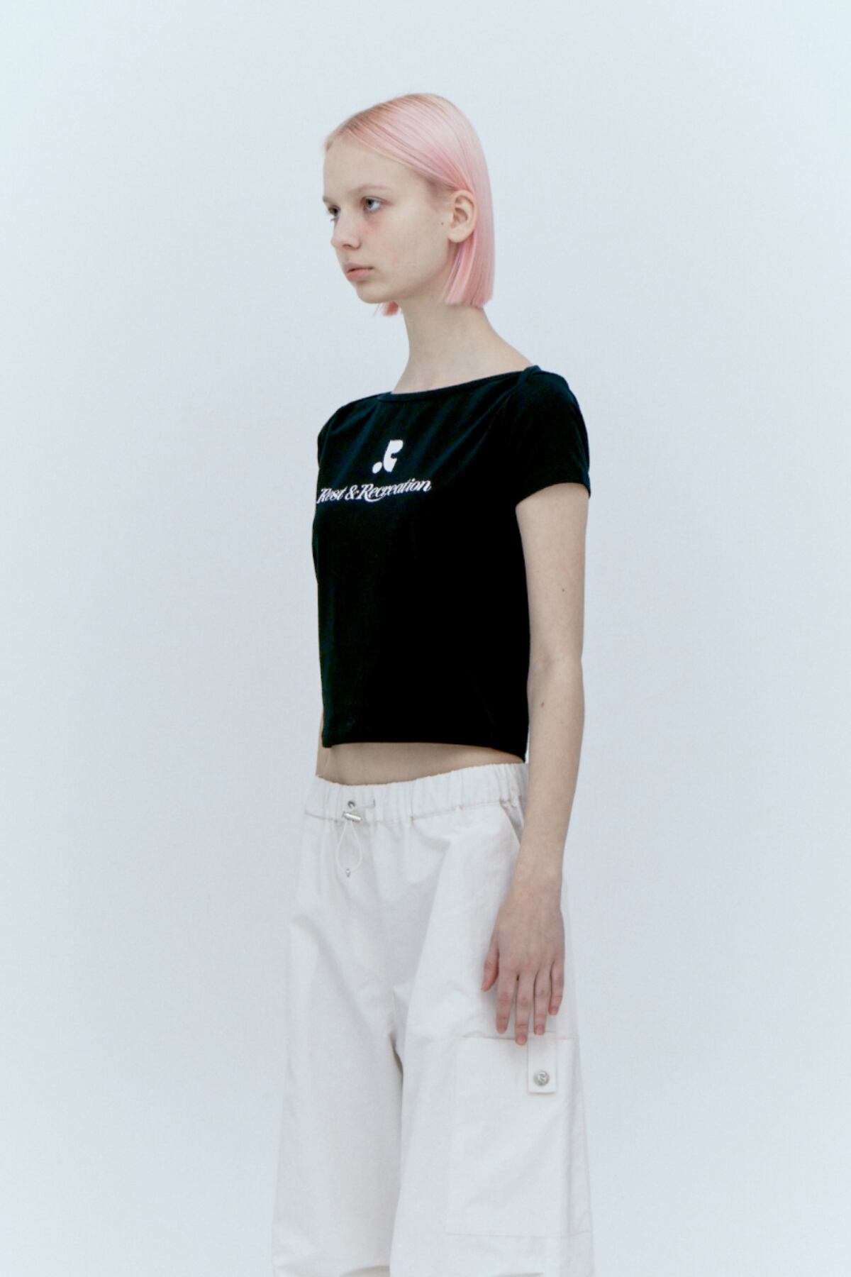 Rest & Recreation] LOGO LIP NECK T-SHIRT - BLACK 正規品 韓国