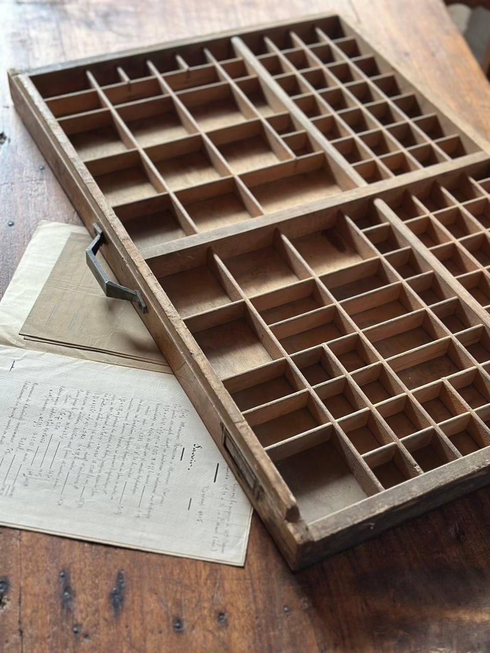活版印刷の木製トレイ プリンタトレイ | Brocante de La Cocotte
