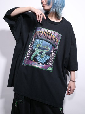 Texas Renaissance Festival JERZEES body XXX over silhouette tee