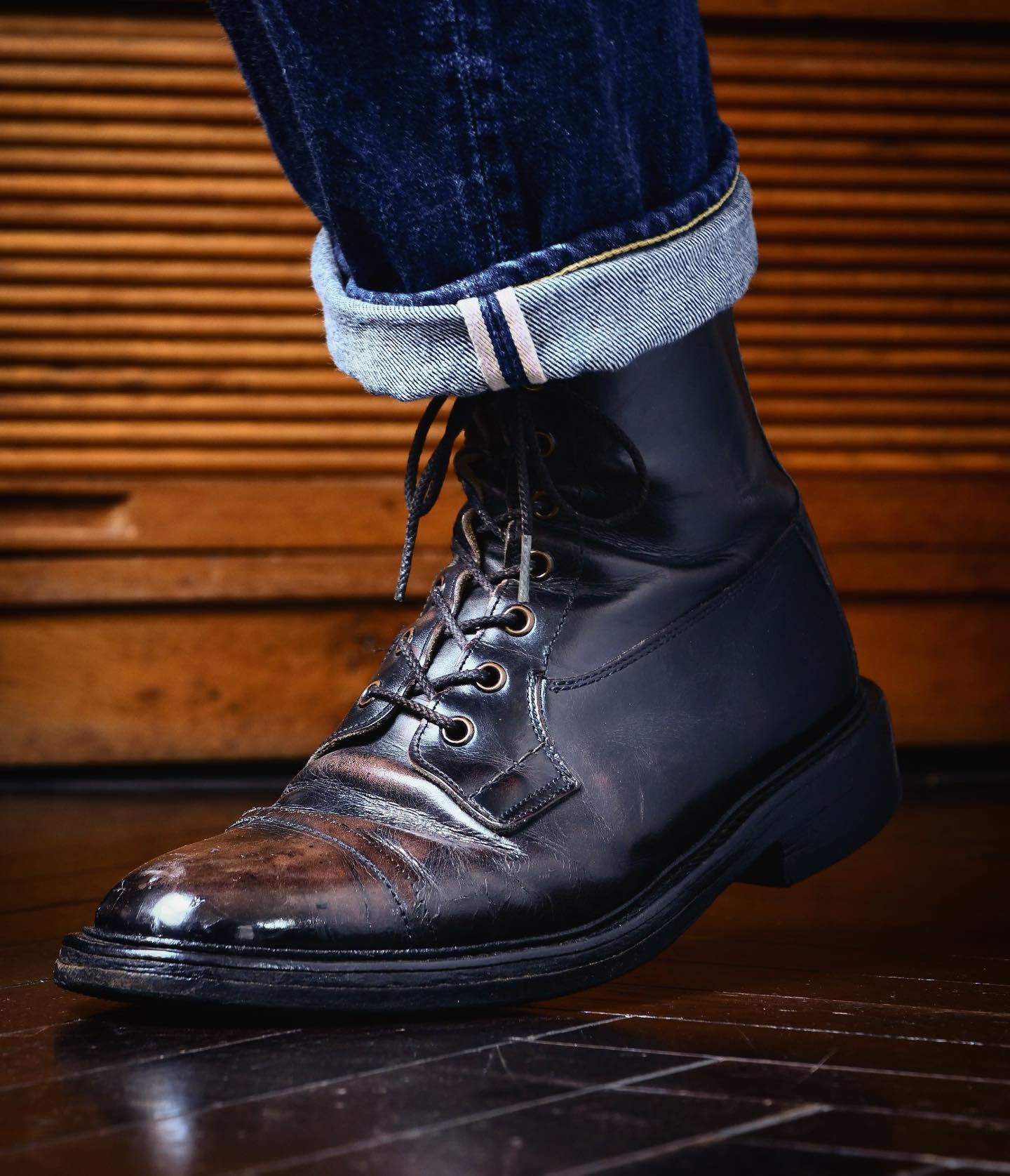 トリッカーズイミテーションキャップトゥ Tricker's × UW / Imitation Cap Country Boots / Black | UNION WORKS
