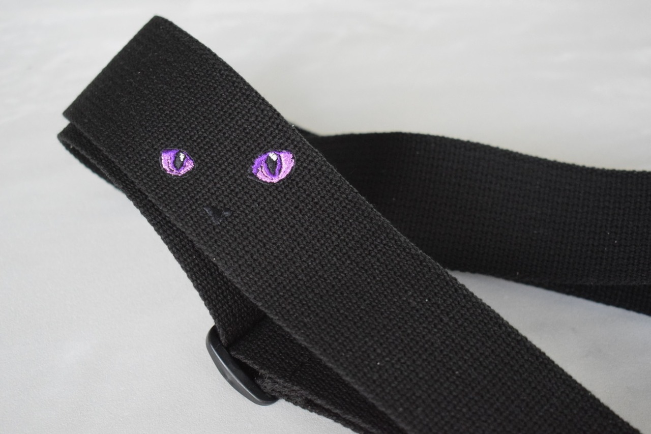 TS-2 AC ねこ アメジスト（2月）