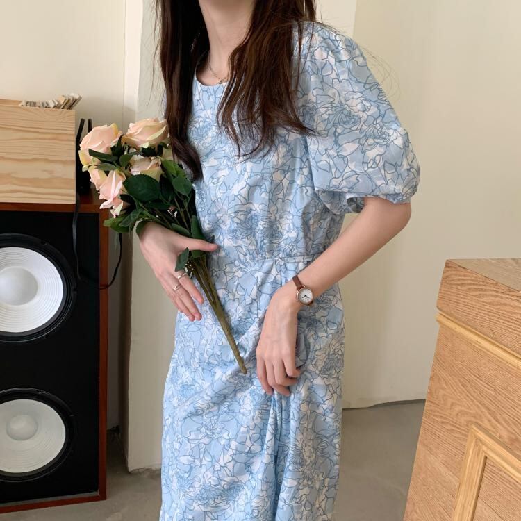 ワンピース レディース ロングワンピース M L XL 2XL 3XL 4XL 大きいサイズ ブルー 花柄 フローラル柄 プリント ロング丈 半袖 ラウンドネック パフスリーブ ハイウエスト 脚長効果 スタイルアップ 体型カバー 大人可愛い きれいめ シンプル カジュアル ガーリー 上品 おしゃれ お洒落 大人女子 こなれ感 キュート 主役級 存在感 春 夏 サマードレス 10代 20代 30代 40代 デート 女子会 普段使い お呼ばれ イベント 送料無料 ファッション スタイル モテ インスタ