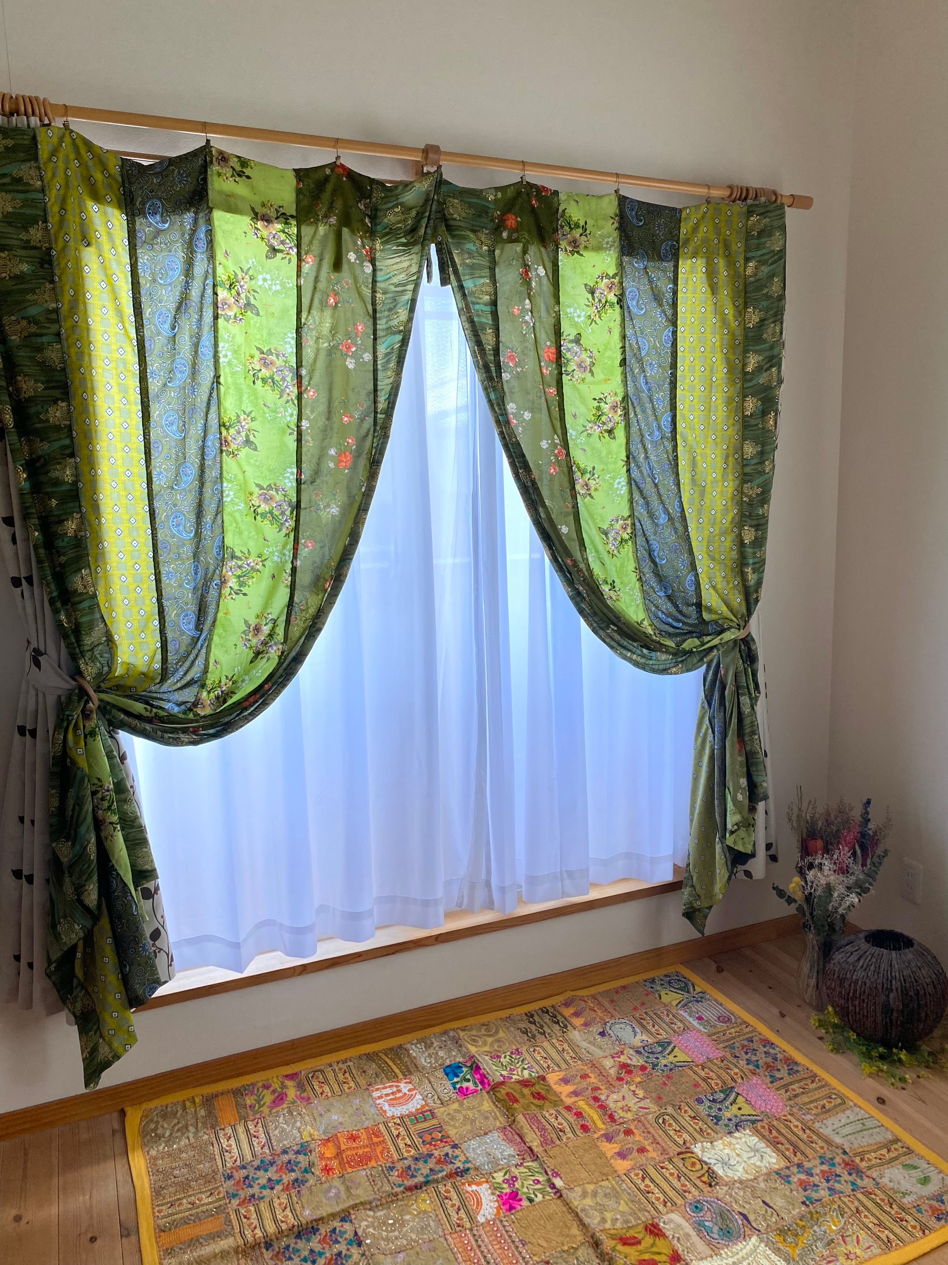 情熱の国✨インド/虹色カーテン | ヴィンテージサリーパッチ