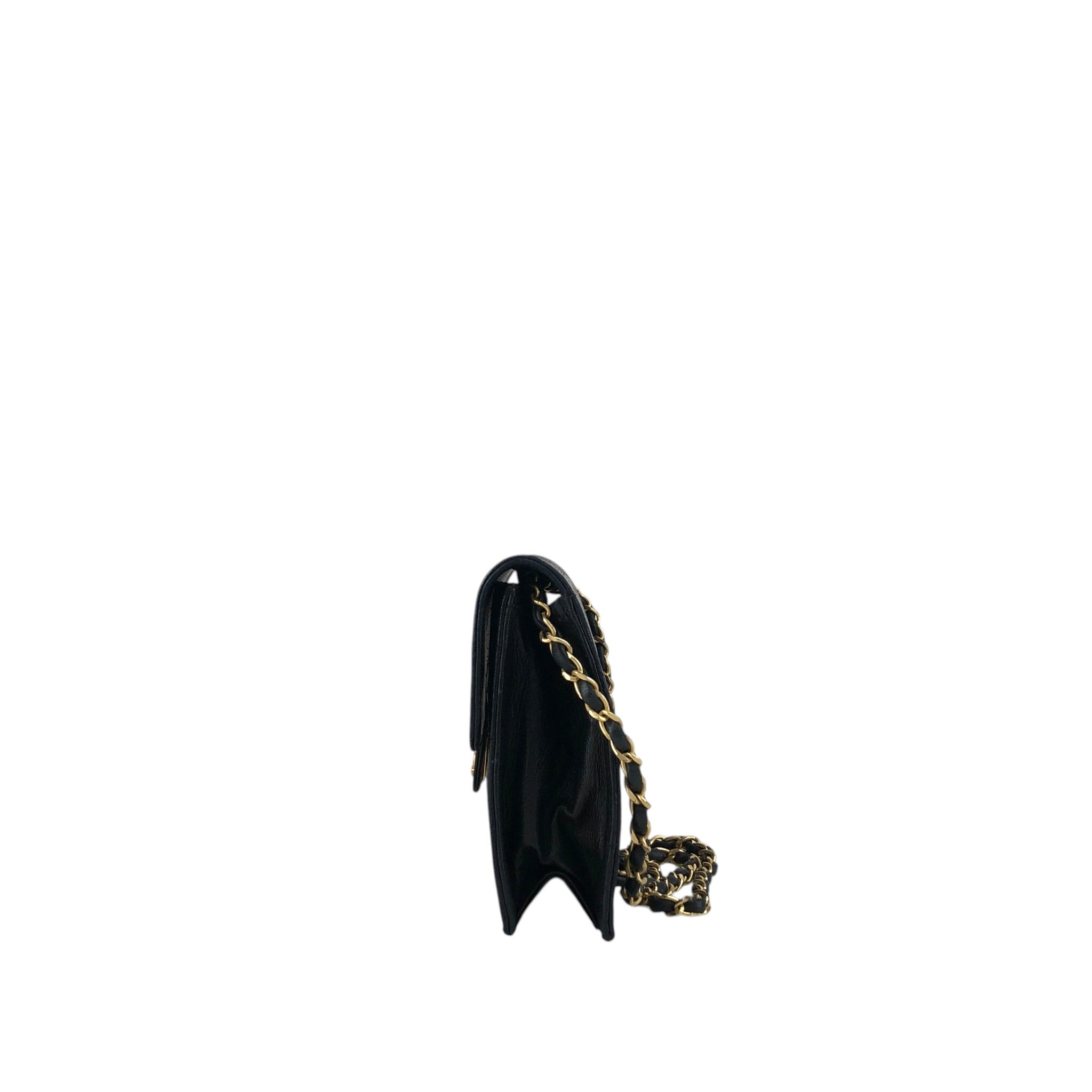 大人気✨シャネル ショルダーバッグ マトラッセ ココマーク ターンロック レザー CHANEL シャネル マトラッセ ショルダーバッグ ブラック ココマーク