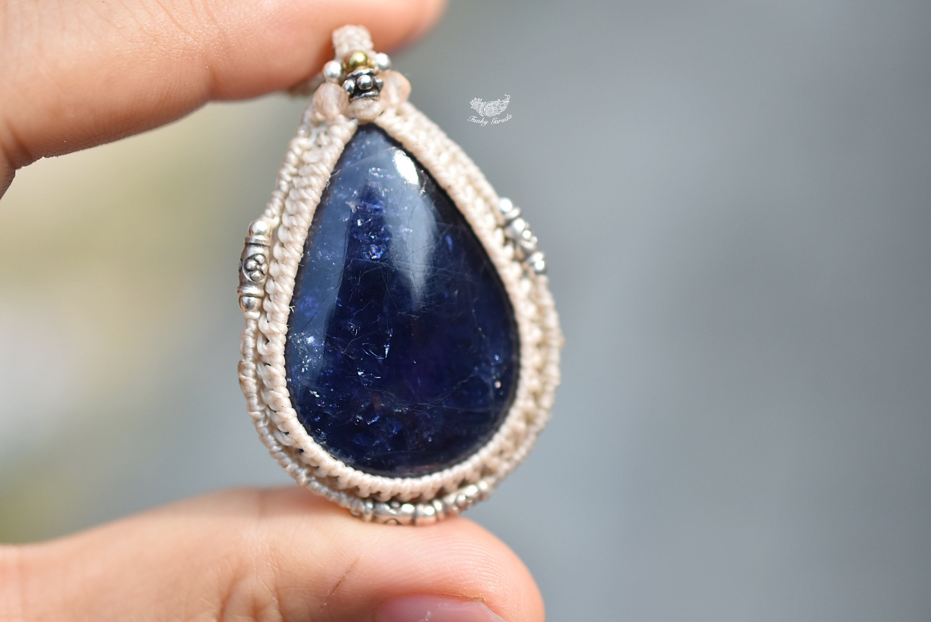 大粒☆アイオライト マクラメネックレス1027 | Funky garuda