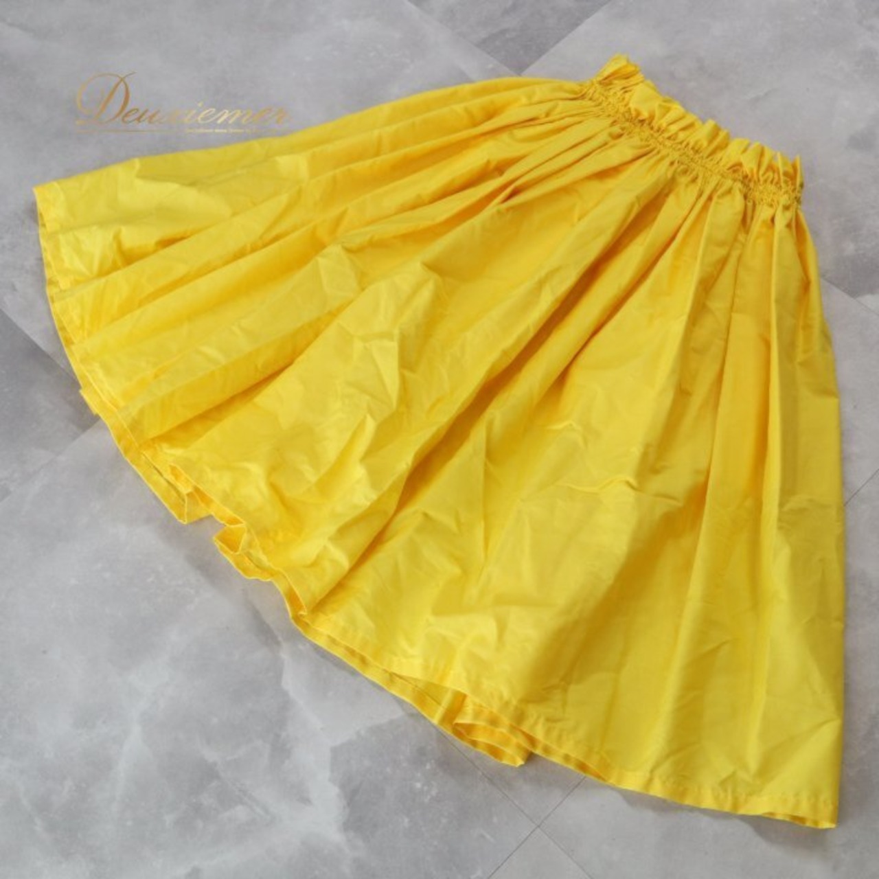 フラダンス 衣装 パウスカート イエロー系 無地 シンプル ハワイアン アロハ フラ ダンス レッスン 練習 華やか 鮮やか かわいい おしゃれ 上品 明るい ダンス衣装 ハワイアンダンス レディース スカート ポリエステル さらっと 生地 無地 パウスカート単品 イエロー リゾート 巻きスカート風 フレア ふんわり ボリューム トップス映え ダンス発表会 キッズ ジュニア 大人 フリーサイズ風 ウエストゴム フラ衣装 パウ衣装 ハワイ衣装 南国 フラダンス初心者 レッスン用 練習着 かわいい系 明るめ