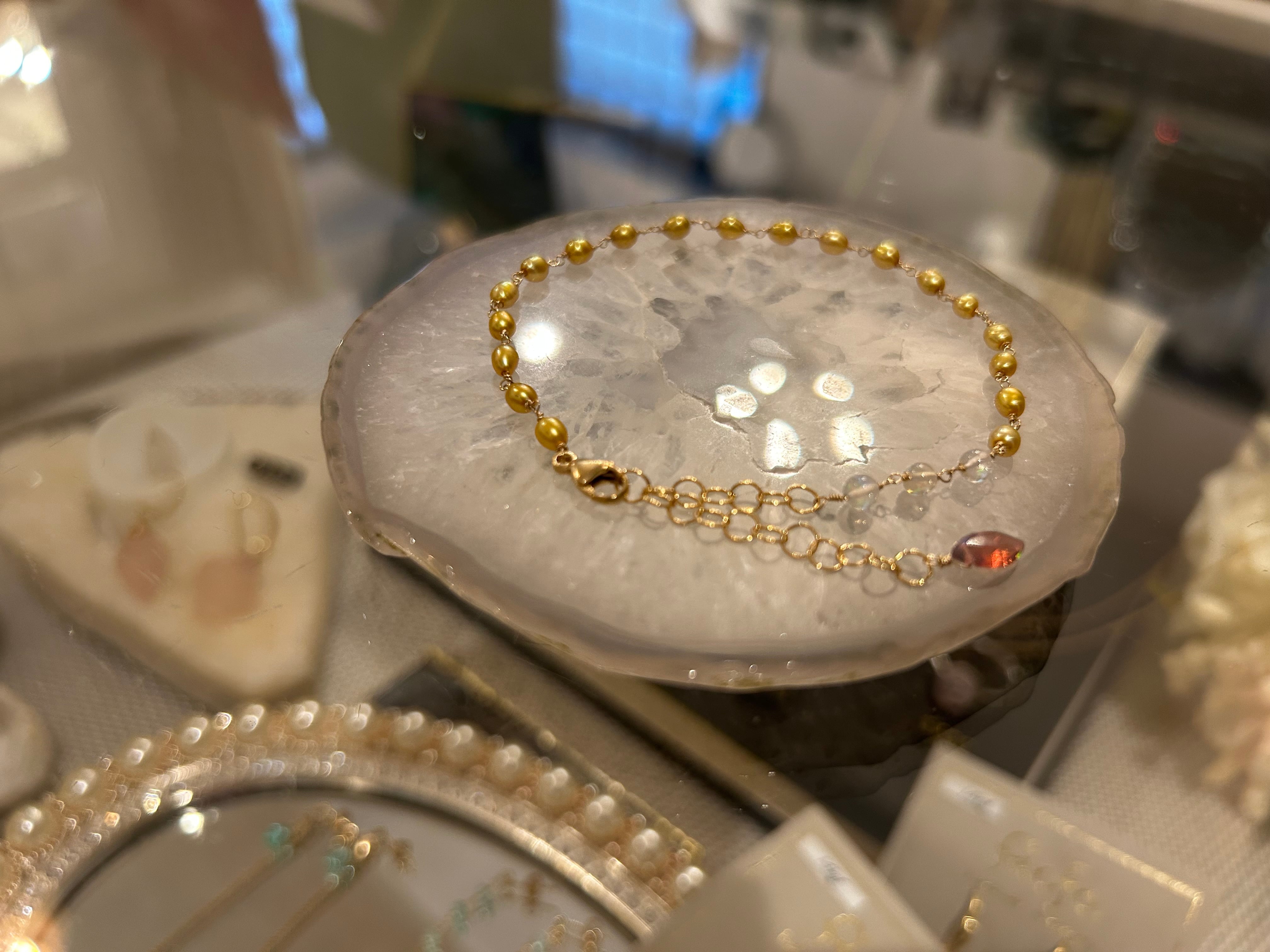 14kgf】パールとオパールのブレスレット | 神楽坂の小さなメイク