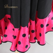 社交ダンス 衣装 スタンダード スカート レッスンウェア Fantasy ブラック系 ピンク系 巻きスカート ラップスカート 水玉 黒 ドット フリル ダンス レディース レトロ かわいい 個性派 フレア フレアスカート 踊り用 社交ダンス用 衣装用 ドット柄 モダン ピンク フレンチドット ブラック えりなし ロング丈 ミディ丈 巻き巻き ラップデザイン 巻きスカート風 簡単 コーデ 練習 競技 レッスン レディス Fantasy日本製 ポリエステル 人気 ダンスウェア スタンダード用 ドレス風