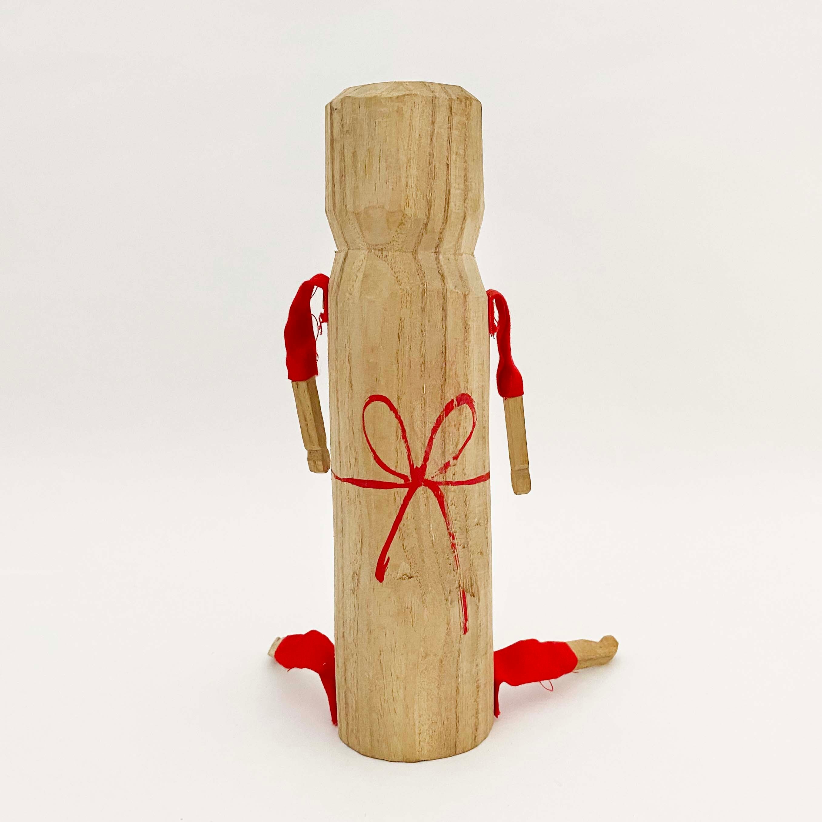 伝統木人形「おきんじょ」ハンカチ付き（18cm）