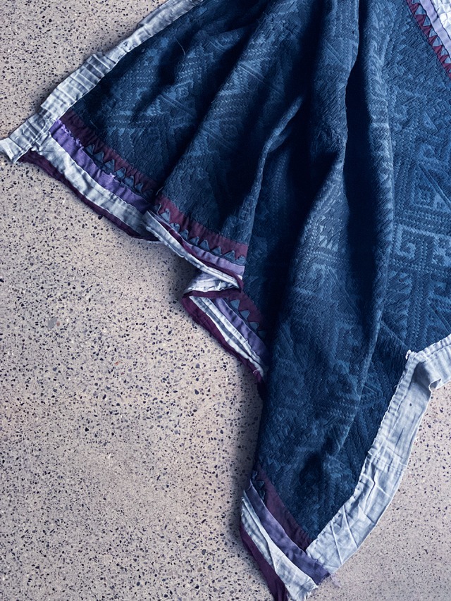 Tai Lue tribe／Vintage Fabric(Black dye)