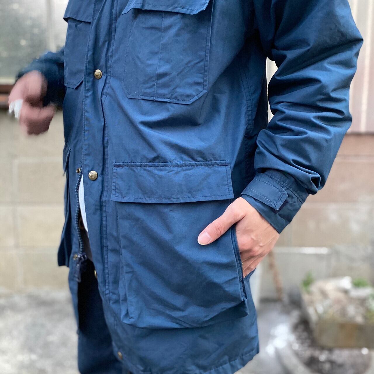 70年代 ビンテージ USA製 WOOLRICH ウールリッチ マウンテンジャケット マウンテンパーカー ナイロンジャケット メンズM 古着 70s  ヴィンテージ ネイビー 紺色【ナイロンジャケット】 | cave 古着屋【公式】古着通販サイト