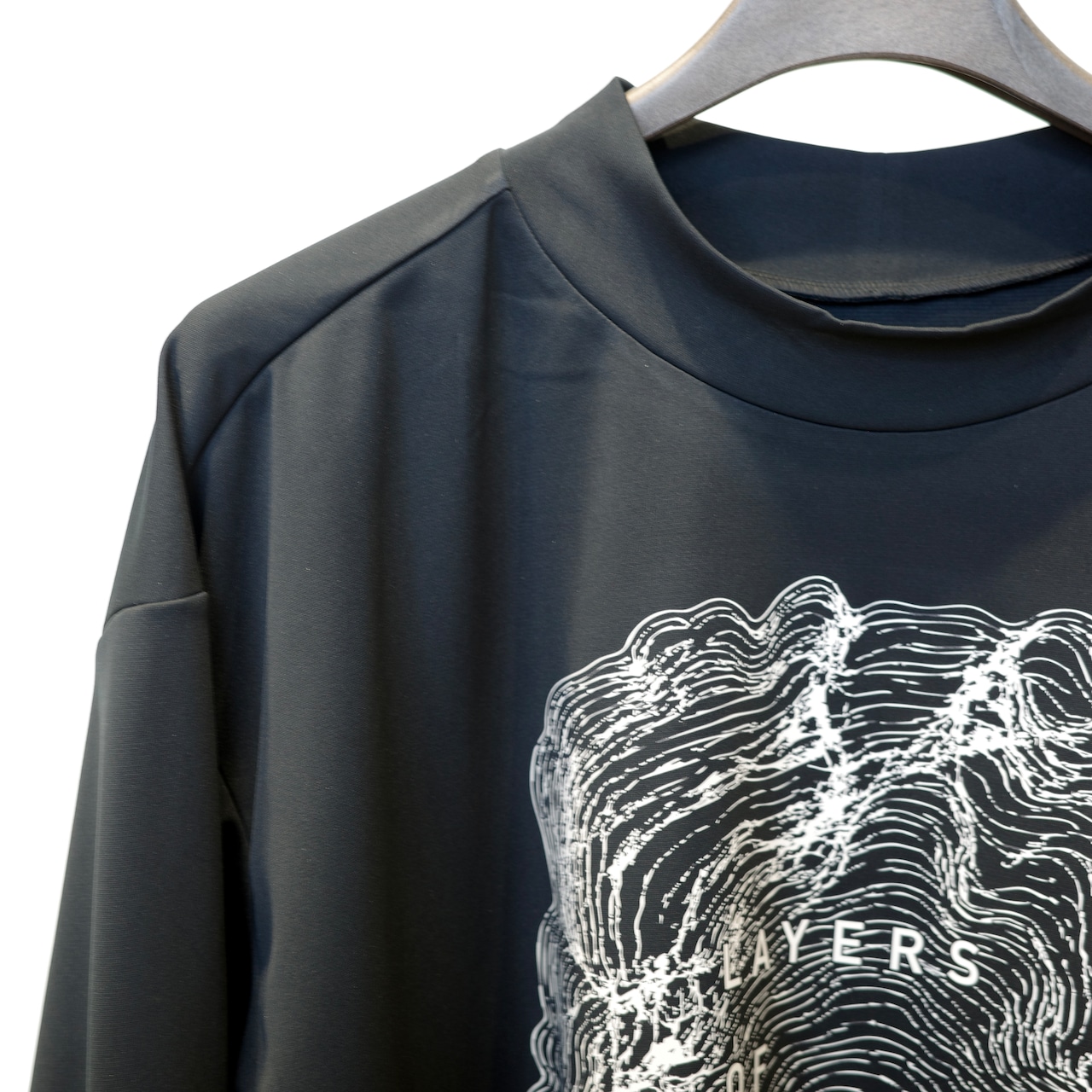 TOPOGRAPHIC DROP MOCK LS