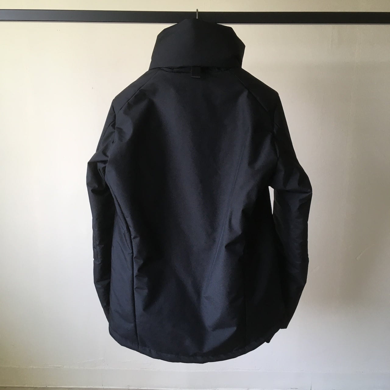 CIVILIZED URBANE MOUNTAIN STAND JACKET BLACK