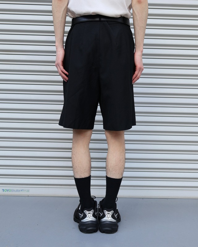 2 tuck wide shorts