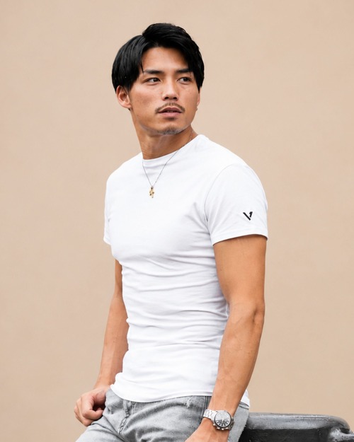 クルーネックネック　Tシャツ　白　- スタイリッシュフィット -  シリーズ1