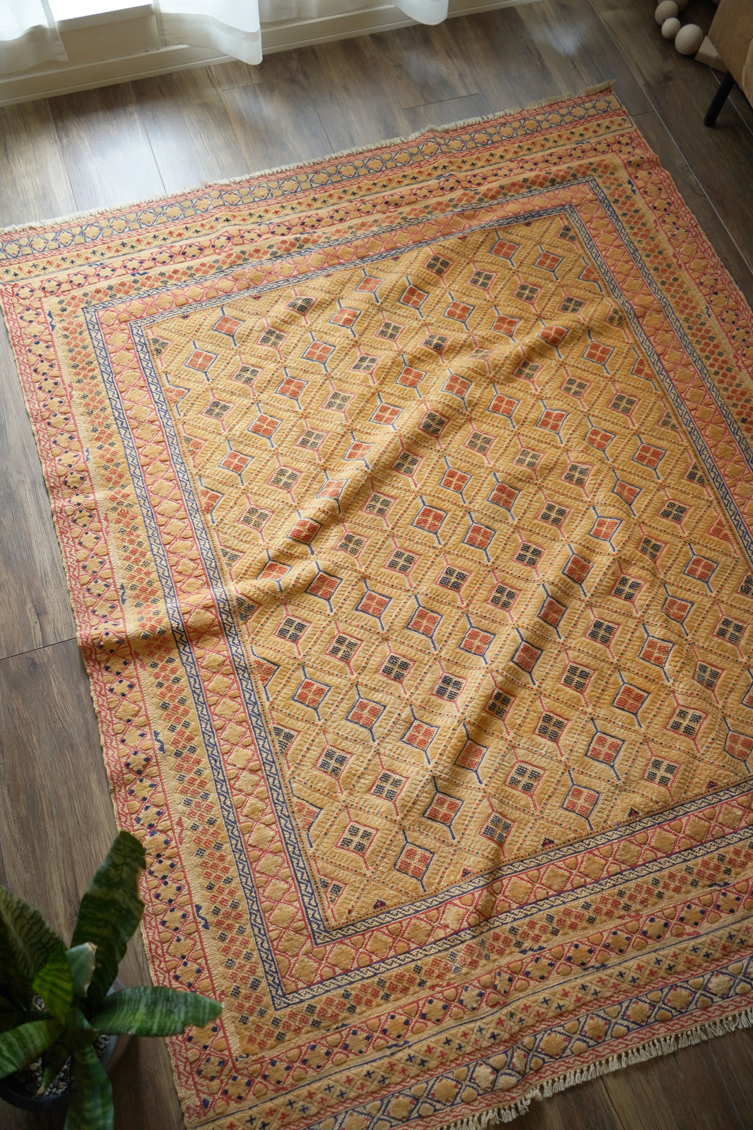 Medium Size | ヴィンテージラグ専門店 TIME RUG （ペルシャ絨毯