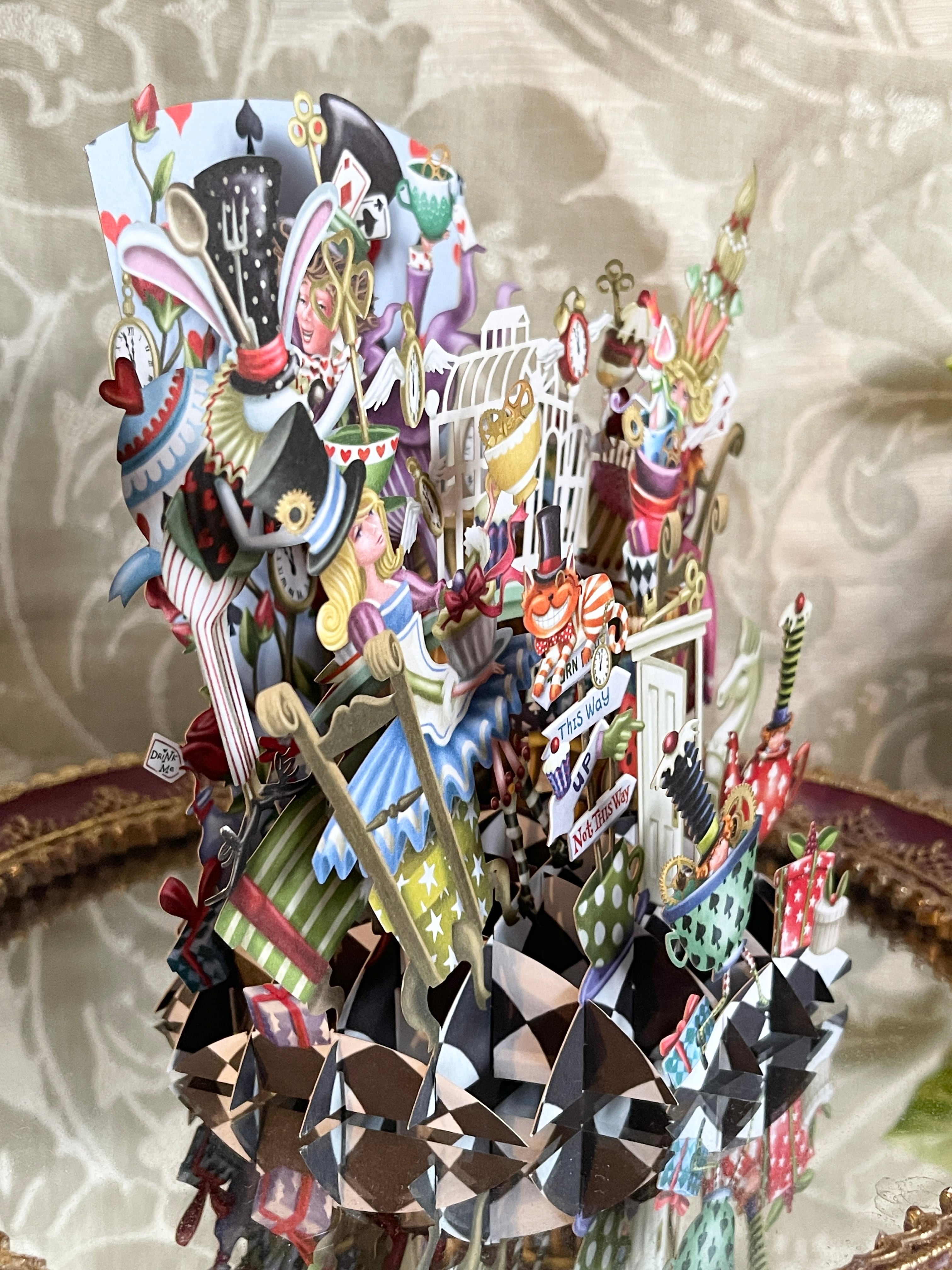 ◇Me&McQ◇アリス◇お茶会◇ティーパーティー◇立体3D◇ポップアップ