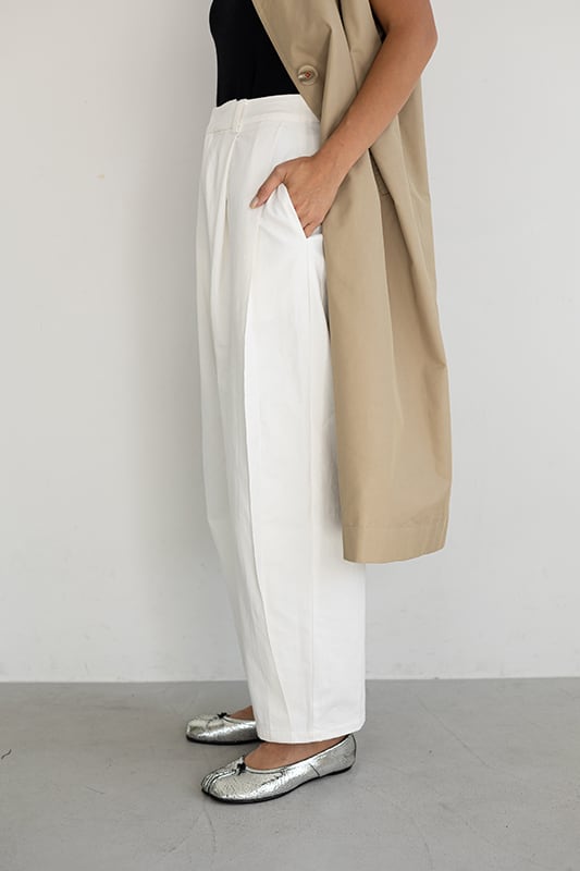 CAVEZA ROSSO カベサロッソ / フロントタックテーパードパンツ