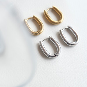 ステンレスオーバルミニピアス