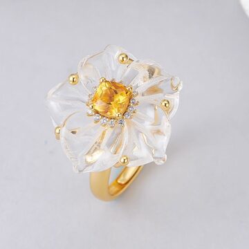 雪結晶×ローズクォーツ」上品なピアスで大切な人に優しさを贈ろう P114 