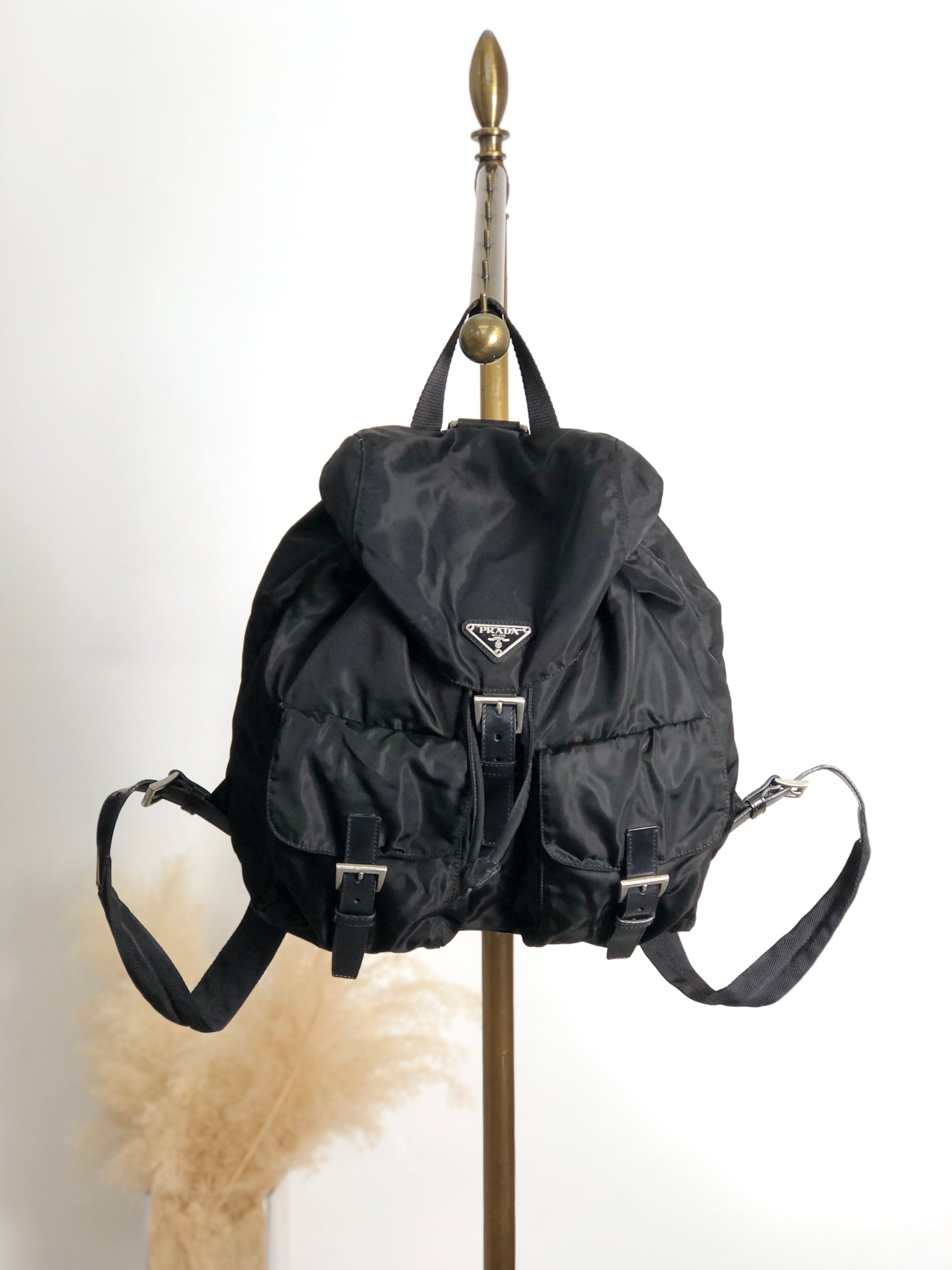 PRADA プラダ バックパック ブラック トライアングルロゴ ナイロン フロントバックル vintage ヴィンテージ オールド gesjwg