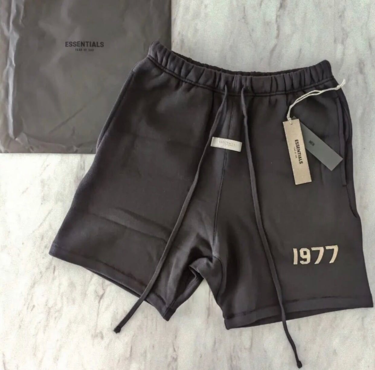 ESSENTIALSエッセンシャルズ1977ロゴスウェットハーフパンツ¥23000+tax
