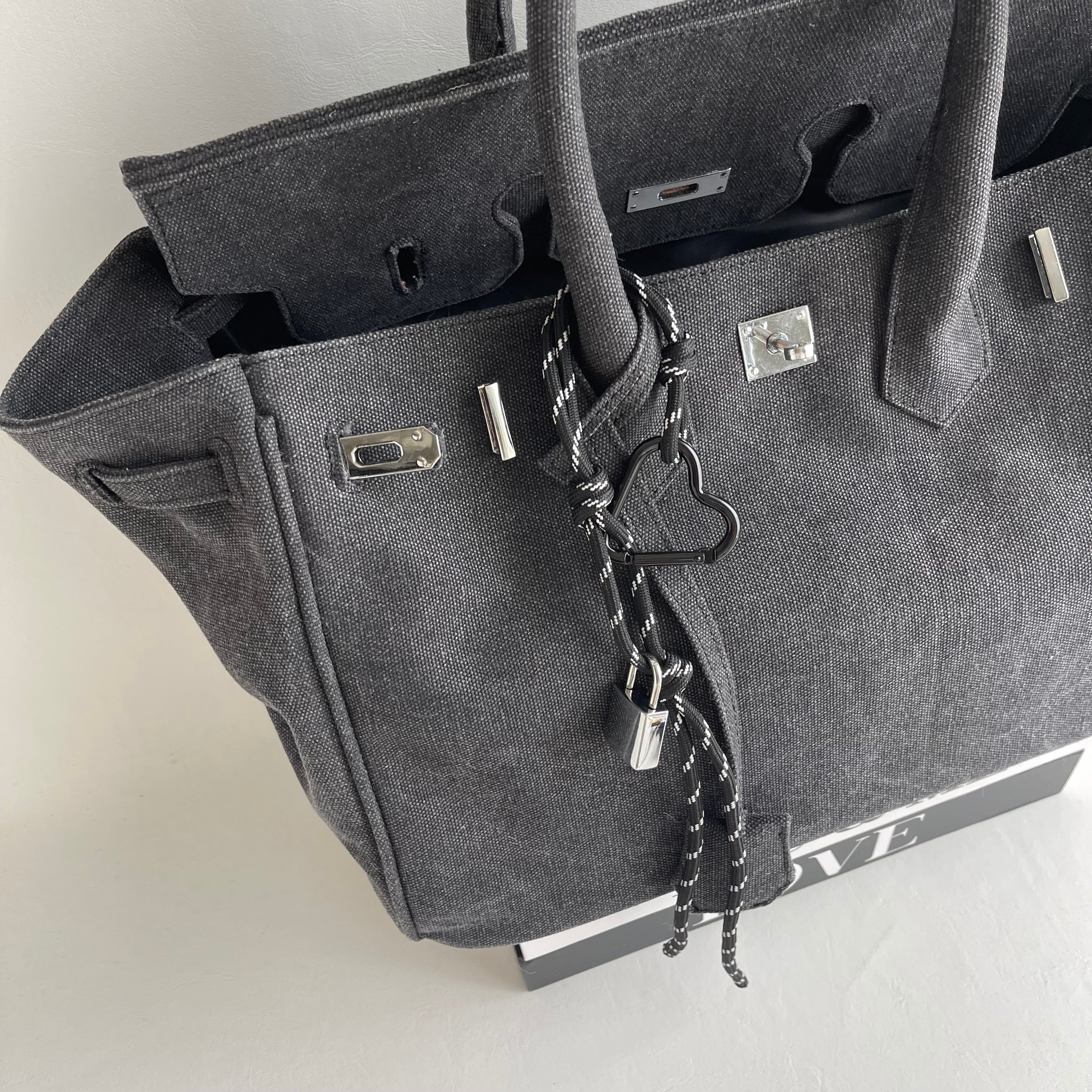 予約販売】KANAGU Army BAG / Heart & cord charm / Vintage Black