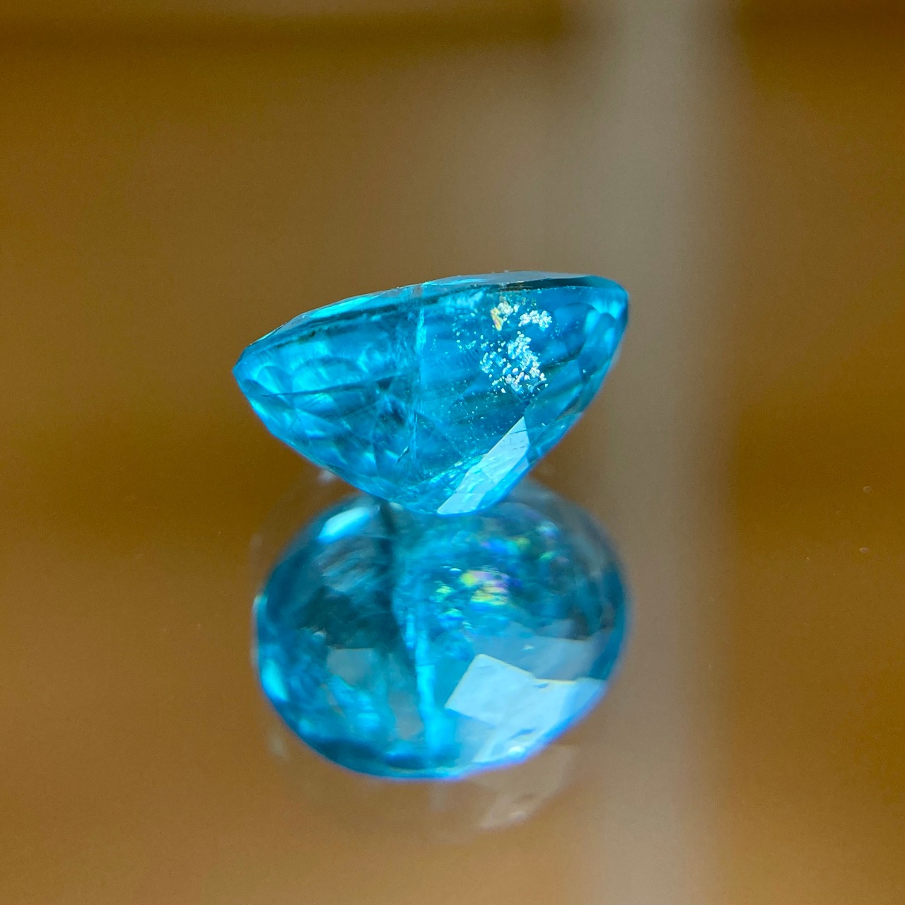 アパタイト 2.277ct ブルー 簡易ソーティング付き